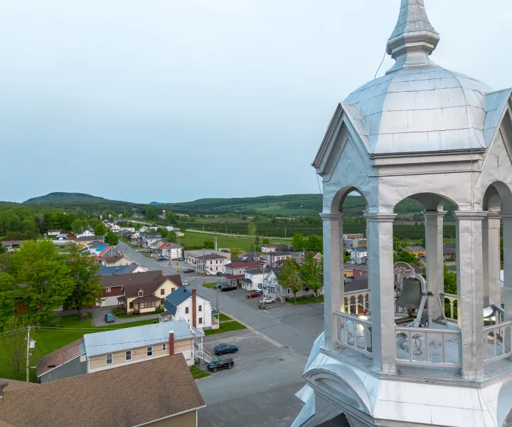 Charles Marceau-Cotton | Carlito Photo Village vue de l'église