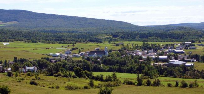 Village de Ham-Nord en Été